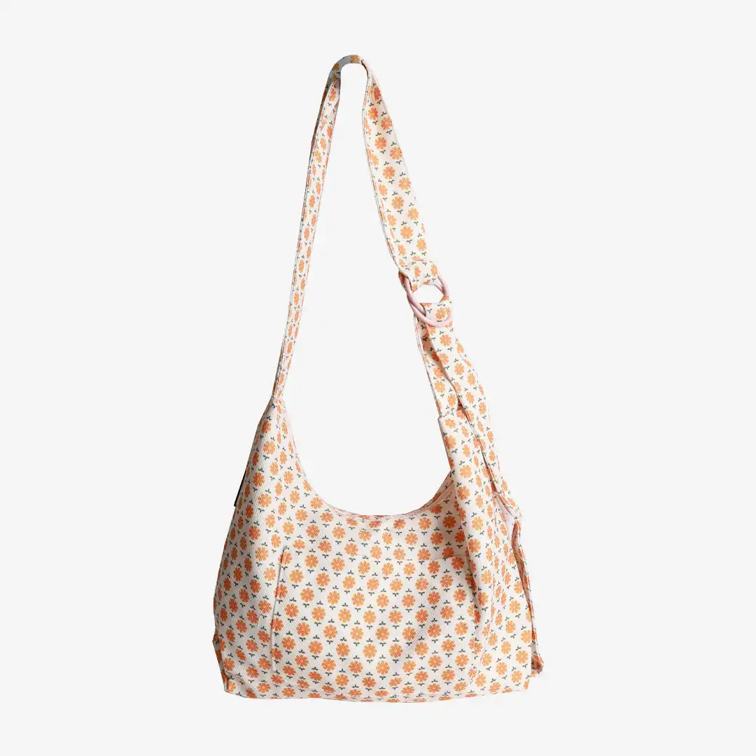 Daisy - Small Slouchy Shoulder Bag