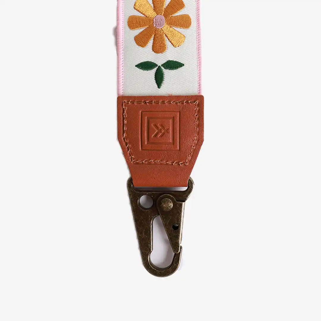 Daisy - Explorer Key Tag